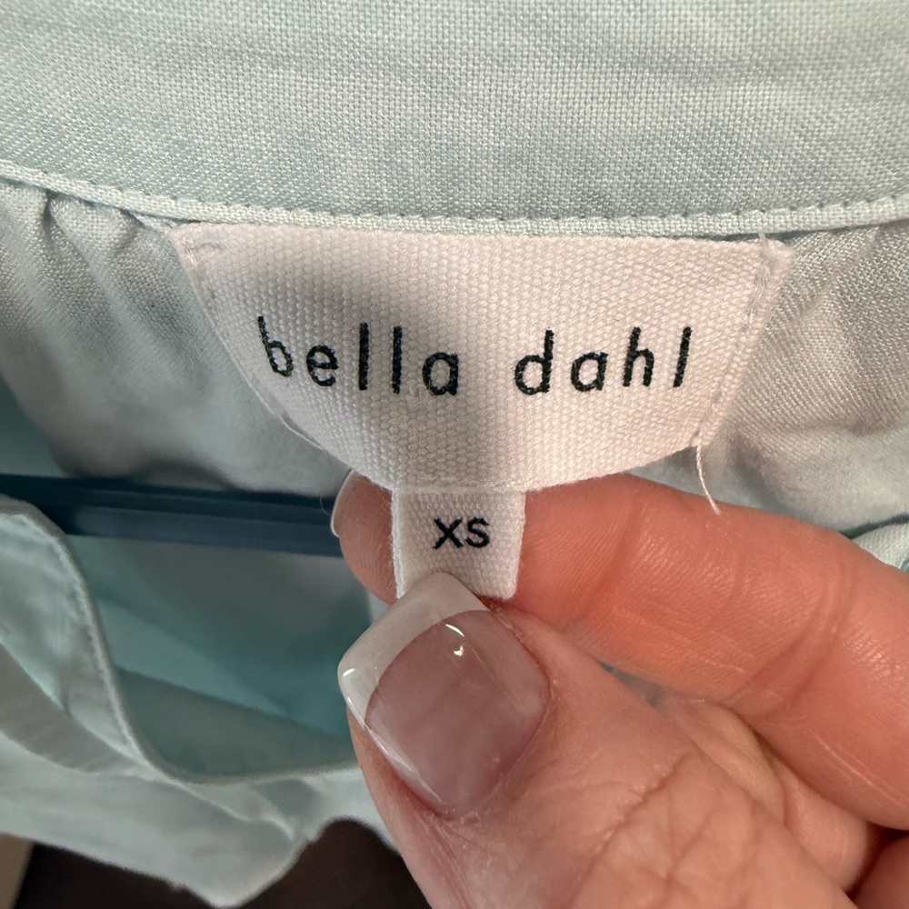 Bella Dahl Aqua Sleeveless Blouse - Picture 2 of 6
